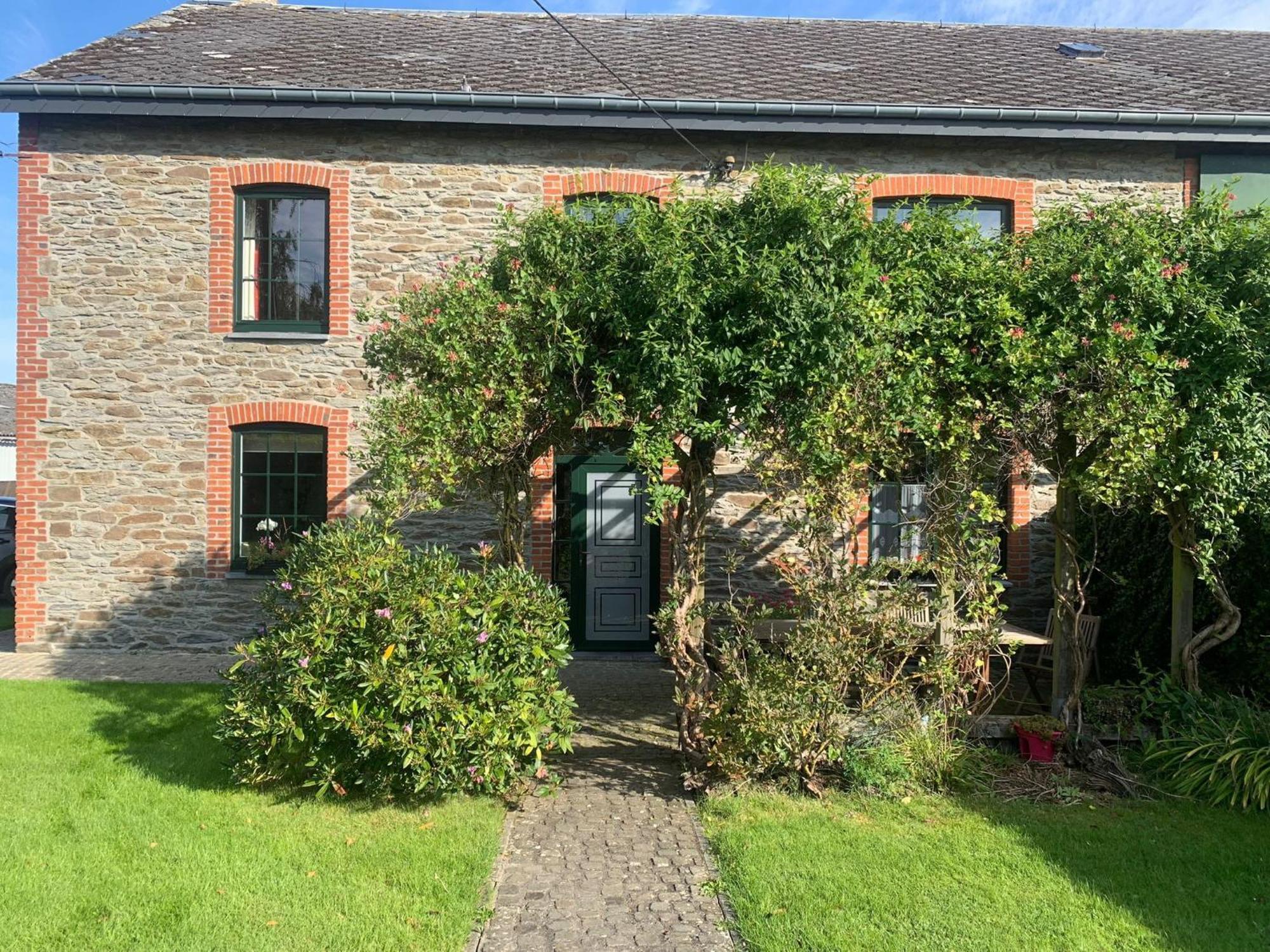 Pretty Farmhouse In Houffalize With Courtyard Екстериор снимка