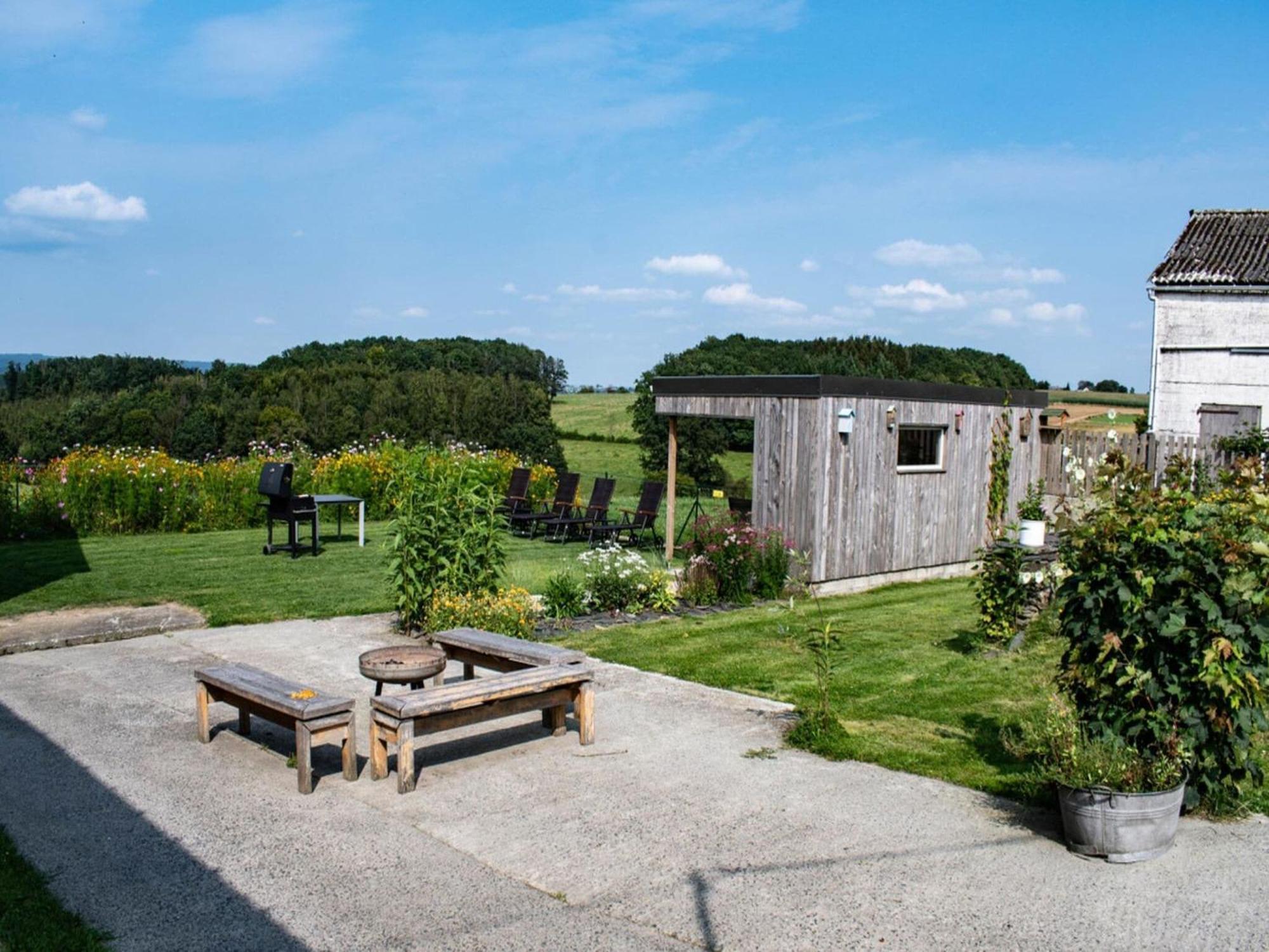 Pretty Farmhouse In Houffalize With Courtyard Екстериор снимка