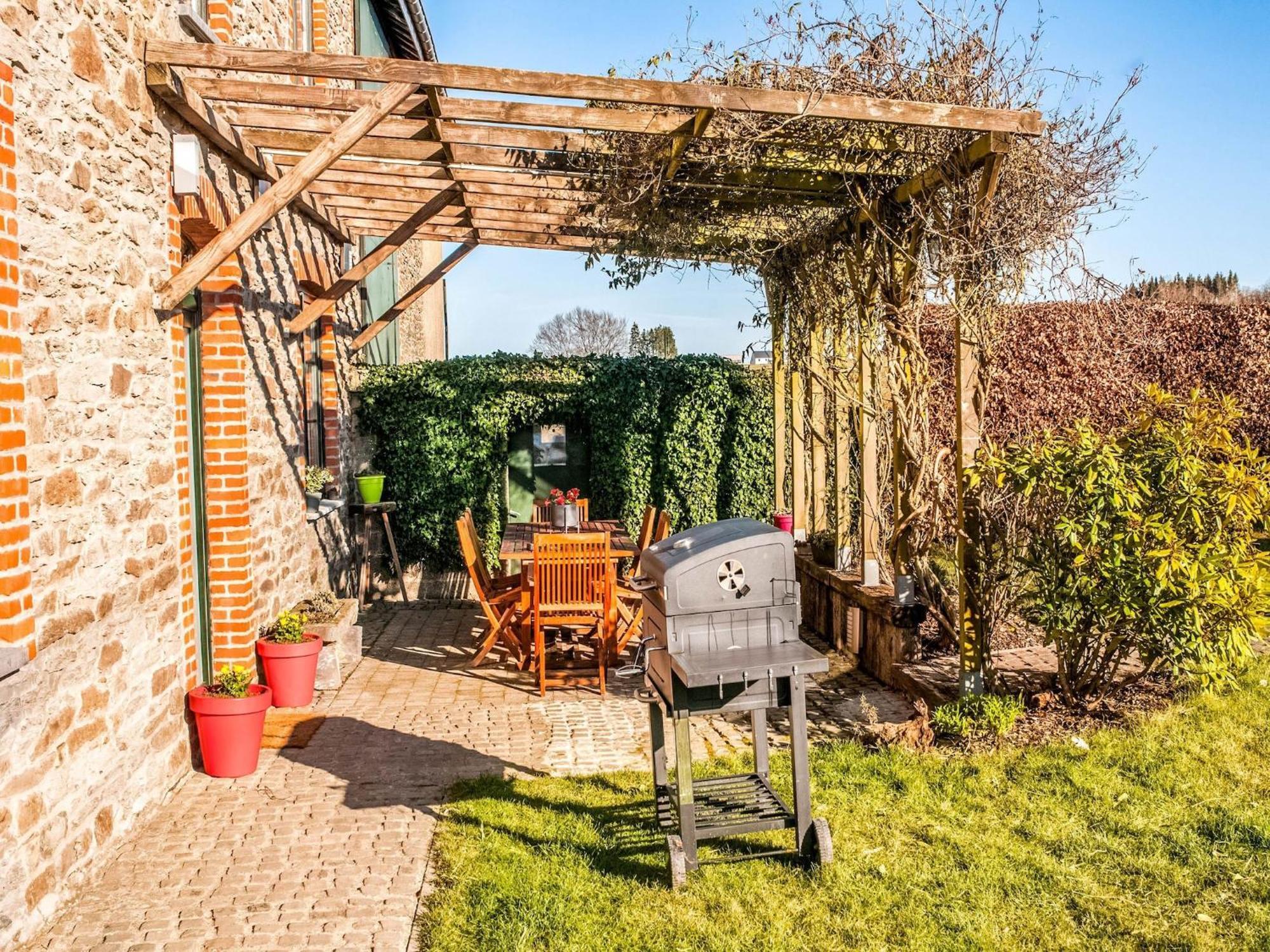Pretty Farmhouse In Houffalize With Courtyard Екстериор снимка
