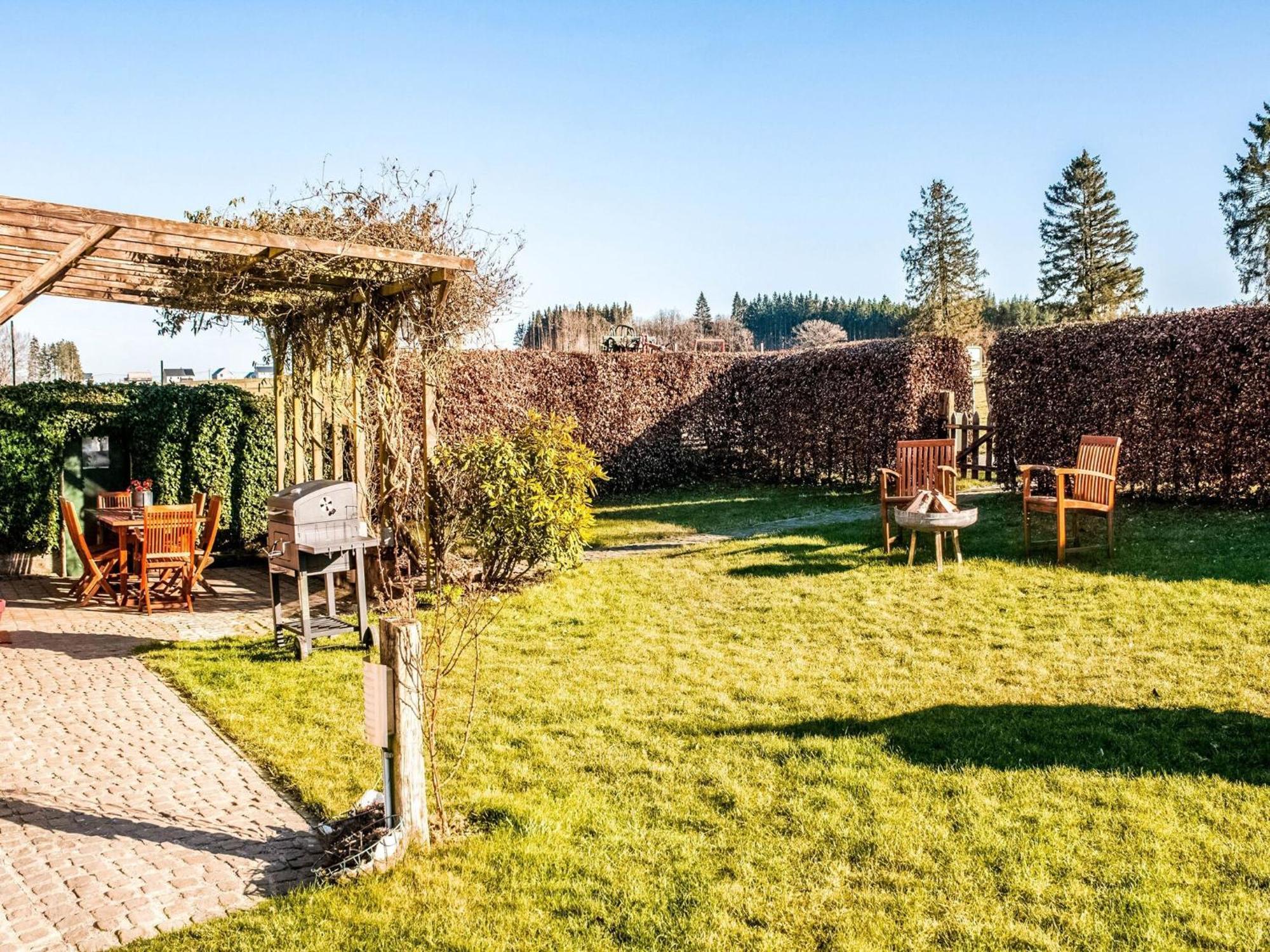 Pretty Farmhouse In Houffalize With Courtyard Екстериор снимка